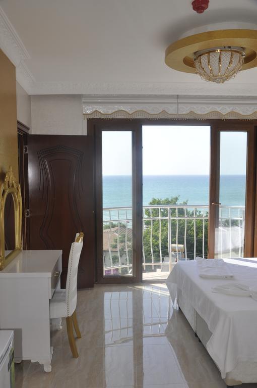 Alev Palace Otel Arsuz Rum bild